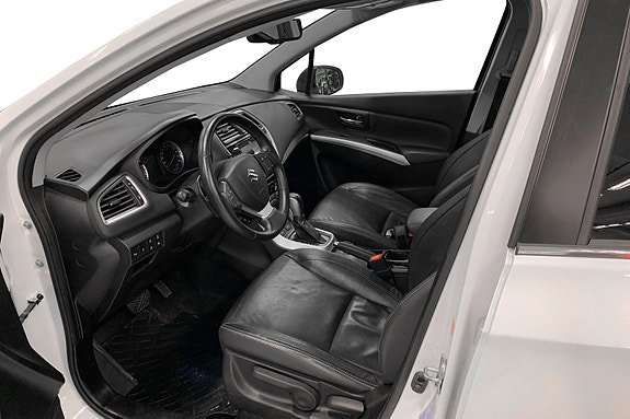 Suzuki SX4 S-Cross 2 of 12