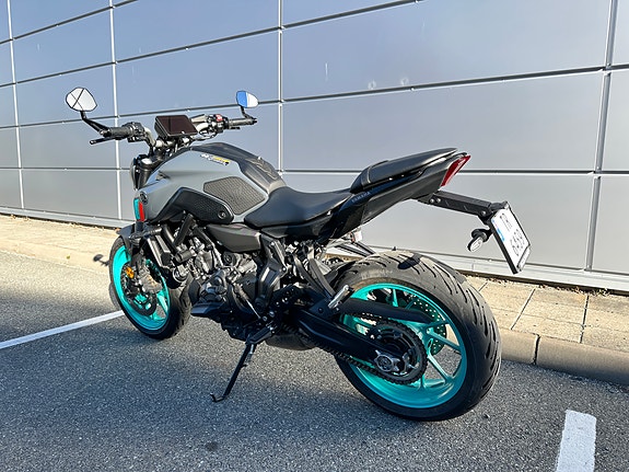 Yamaha MT-07 5 of 7