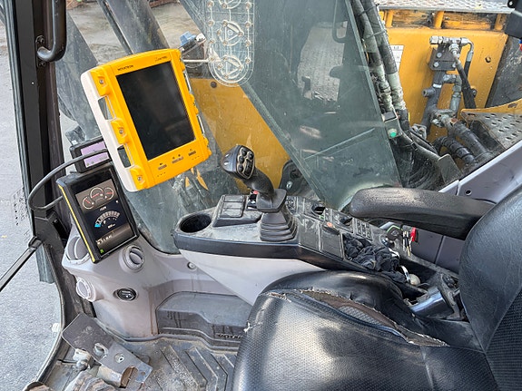 Volvo ECR235EL 11 of 24