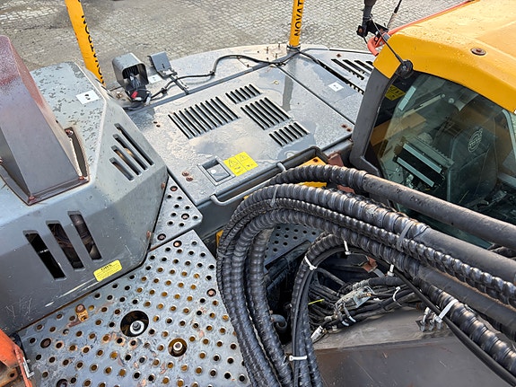 Volvo ECR235EL 15 of 24