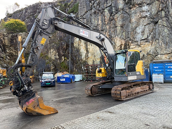 Volvo ECR235EL 3 of 24