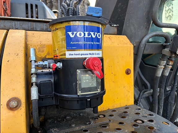 Volvo ECR235EL 19 of 24
