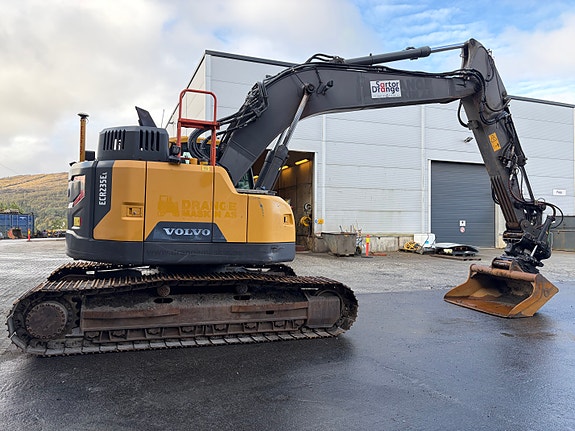 Volvo ECR235EL 5 of 24