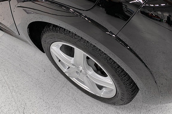 Peugeot e-208 14 of 14