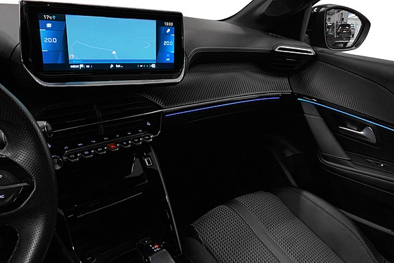 Peugeot e-208 10 of 14