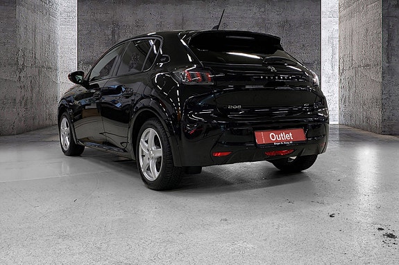 Peugeot e-208 3 of 14
