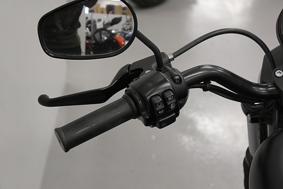 Harley-Davidson XL 883N Iron 10 of 12
