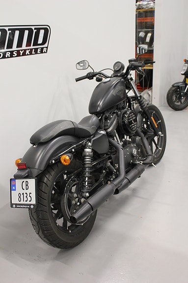 Harley-Davidson XL 883N Iron 4 of 12