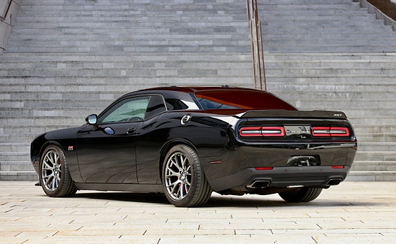 Dodge Challenger 5 of 30