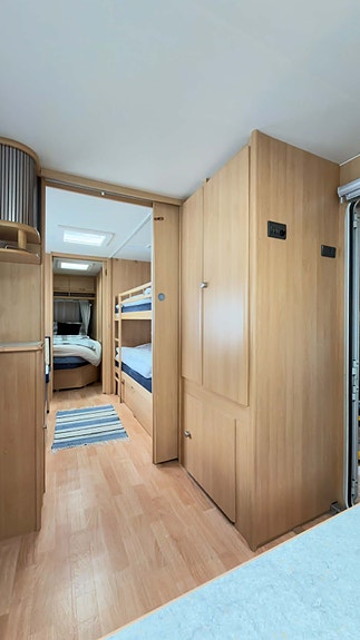 Dethleffs Camper 720sk 24 of 30