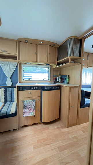 Dethleffs Camper 720sk 26 of 30