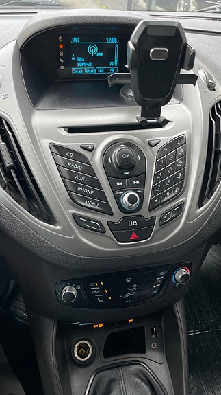 Ford Transit Courier 16 of 20