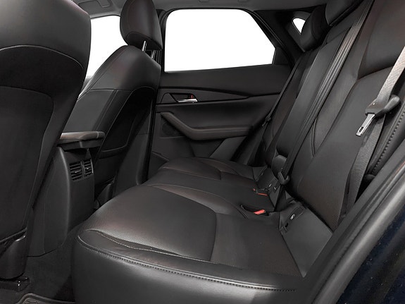Mazda CX-30 13 of 16