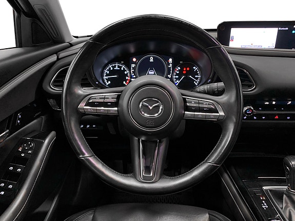 Mazda CX-30 7 of 16