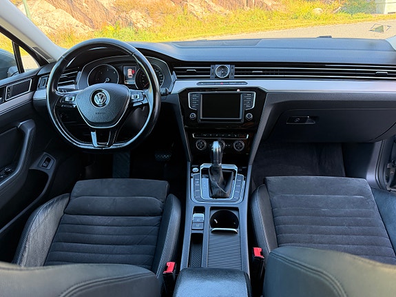 Volkswagen Passat 14 of 14