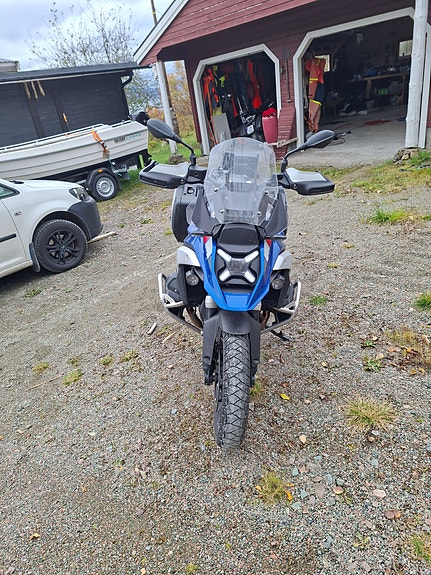 BMW R 1300 GS 3 of 5