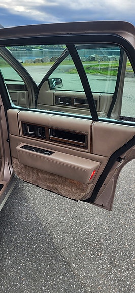 Cadillac Deville 22 of 30