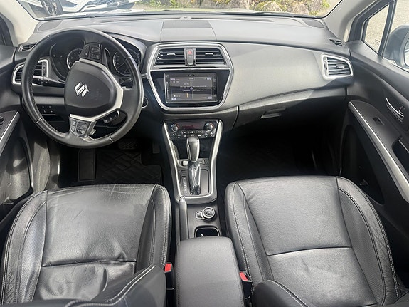 Suzuki SX4 S-Cross 10 of 24