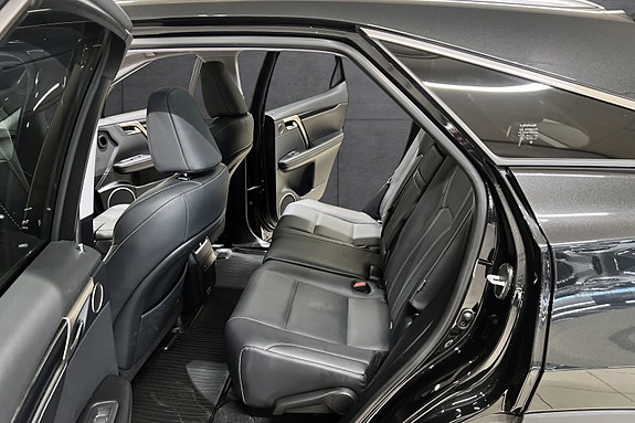 Lexus RX450h 16 of 19