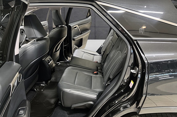 Lexus RX450h 16 of 21