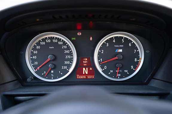 BMW M5 23 of 30