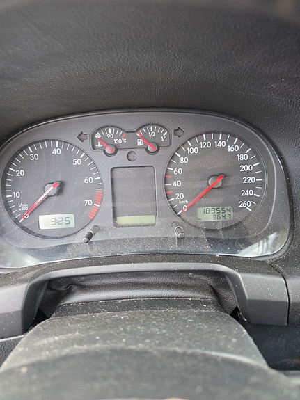 Volkswagen Golf IV 23 of 29