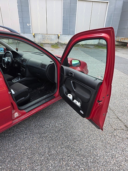 Volkswagen Golf IV 19 of 29