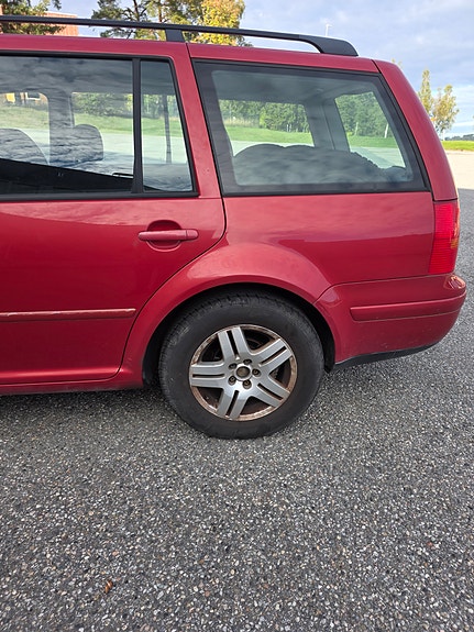 Volkswagen Golf IV 9 of 29