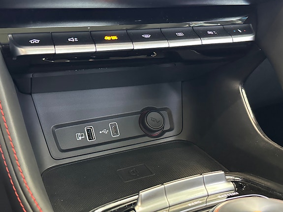 MG ZS EV 21 of 30