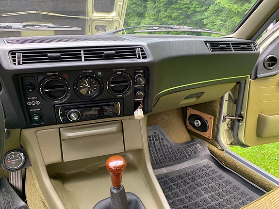 BMW 728i 7 of 18