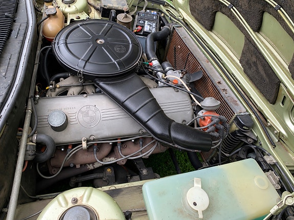 BMW 728i 11 of 18