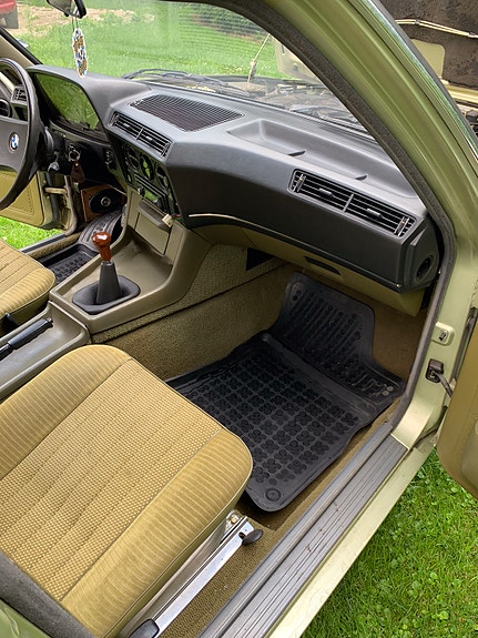 BMW 728i 8 of 18