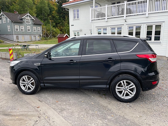 Ford Kuga 6 of 23