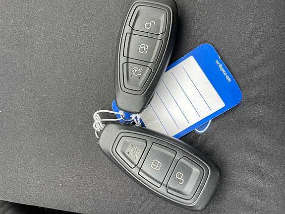 Ford Kuga 17 of 23