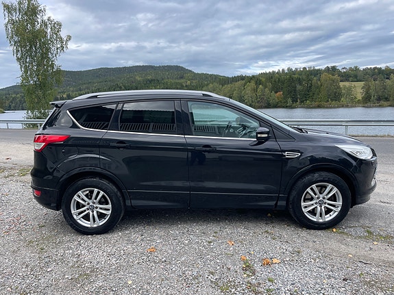 Ford Kuga 2 of 23
