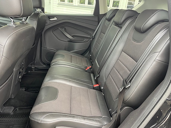 Ford Kuga 11 of 23