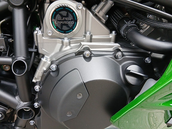 Kawasaki Ninja H2 SX SE - 200HK - originale sideboxer 12 of 15