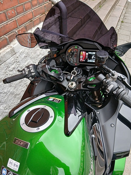 Kawasaki Ninja H2 SX SE - 200HK - originale sideboxer 9 of 15