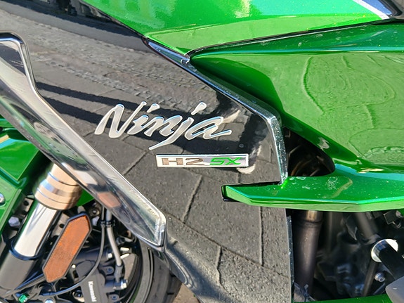 Kawasaki Ninja H2 SX SE - 200HK - originale sideboxer 2 of 15