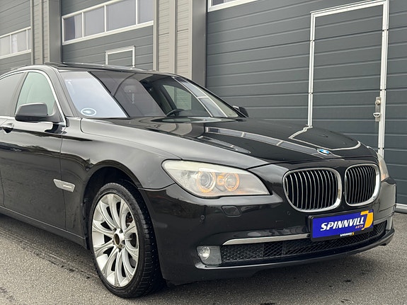 BMW 730d 9 of 30