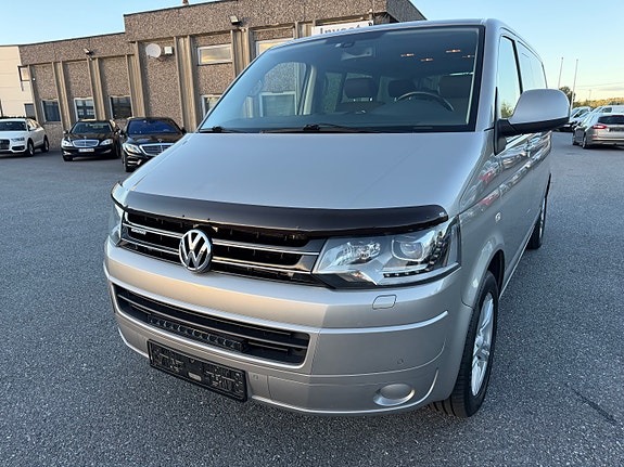 Volkswagen Multivan 2 of 30