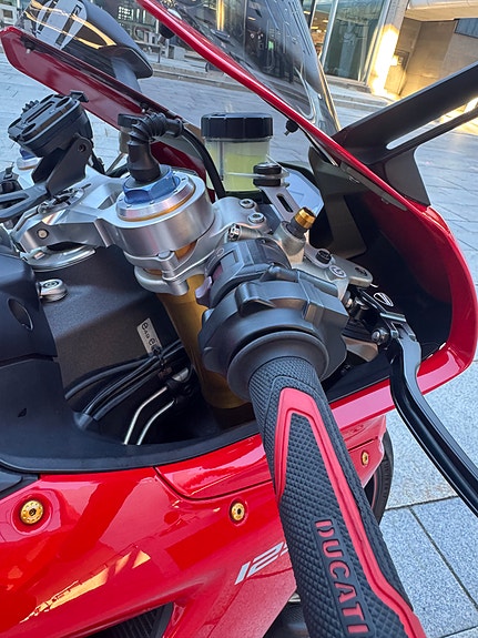 Ducati Ducati 1299 Panigale S – 2015 – 27 700 km – Akrapovič titan og mye ekstrautstyr 26 of 30
