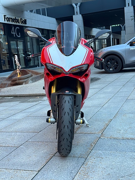 Ducati Ducati 1299 Panigale S – 2015 – 27 700 km – Akrapovič titan og mye ekstrautstyr 2 of 30