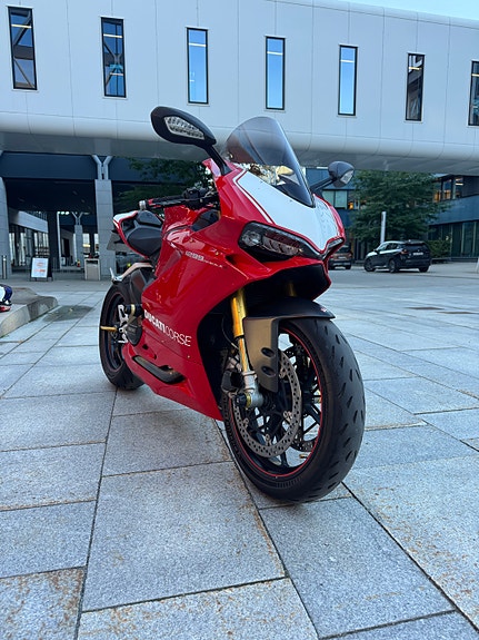 Ducati Ducati 1299 Panigale S – 2015 – 27 700 km – Akrapovič titan og mye ekstrautstyr 9 of 30