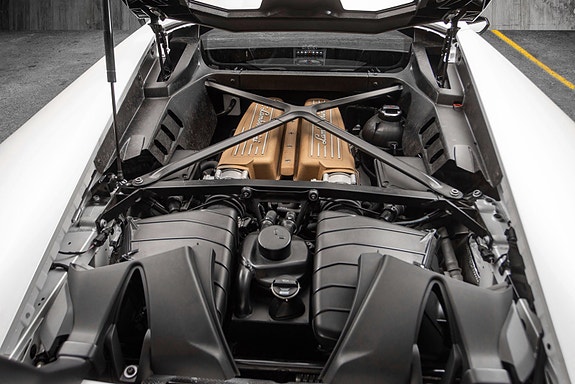 Lamborghini Huracan 26 of 30