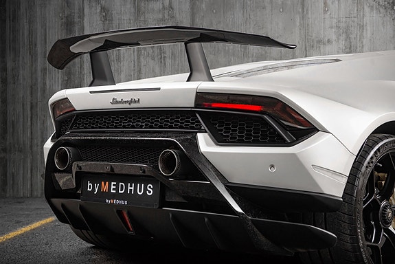 Lamborghini Huracan 9 of 30