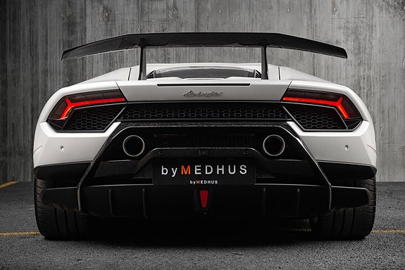Lamborghini Huracan 6 of 30