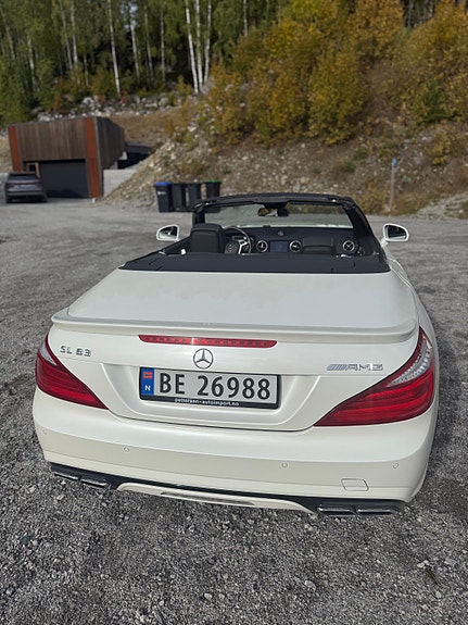 Mercedes-Benz SL63 3 of 29