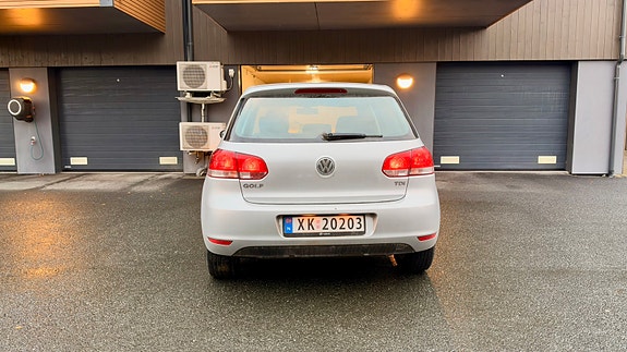 Volkswagen Golf VI 4 of 11