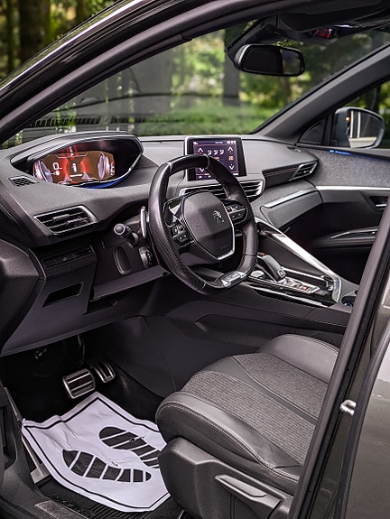 Peugeot 5008 10 of 30